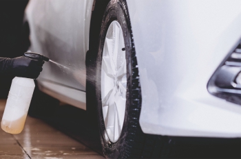 Добавь своему автомобилю блеска и получи "Комплексную мойку колёс" (4 шт.) БЕСПЛАТНО при заказе любой обработки кузова “Тефлоновым покрытием".